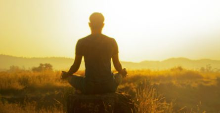 What Is The Best Way To Meditate For Beginners? (3 Tips)